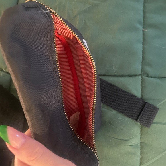 Black Herschel Fanny Pack - Picture 2 of 2